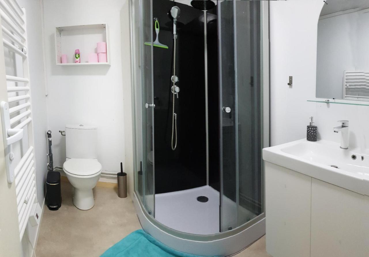 Studio, Chambres, Appartement, Gite Vendegies-sur-Ecaillon Esterno foto