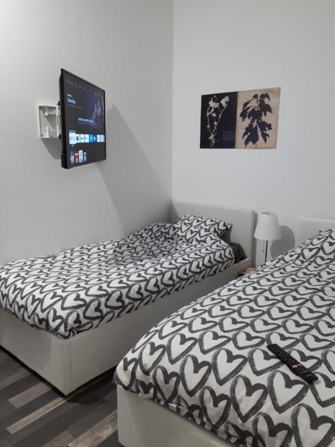 Studio, Chambres, Appartement, Gite Vendegies-sur-Ecaillon Esterno foto
